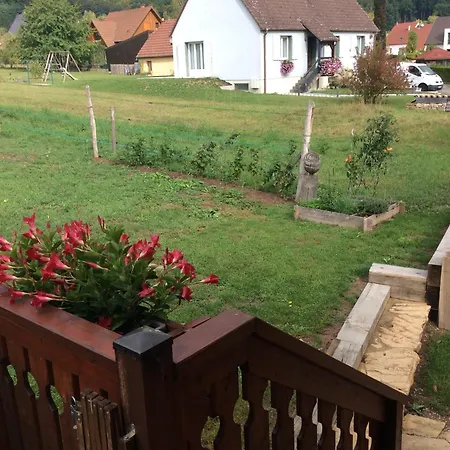 Colline Et Lou Dağ evi